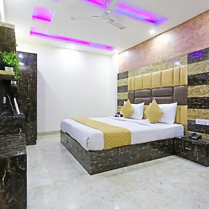 https://hotel-dell-suits.hotelsdelhi.org