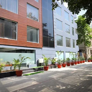 https://the-empire-signature-tower-gurgaon.top-gurgaonhotels.com