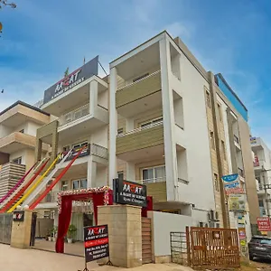 https://aadat.top-gurgaonhotels.com