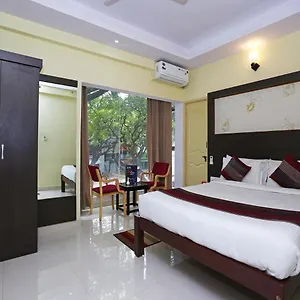 https://prakaash-comforts.mysorehotels.org